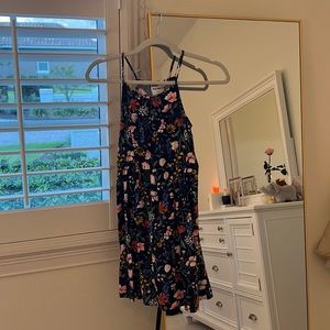 kid’s floral dress from old navy:)